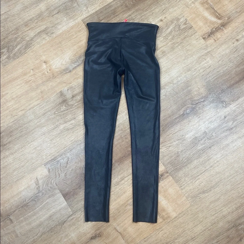 Spanx Faux Leather FLAW Shapewear Black Leggings Size S - Picture 3 of 10